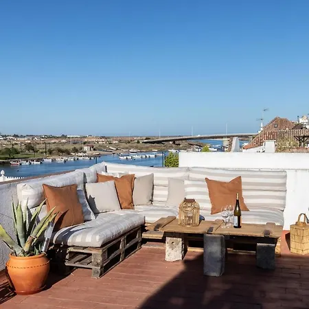 River Terrace - With 170 Sqm Private Terrace Apartment